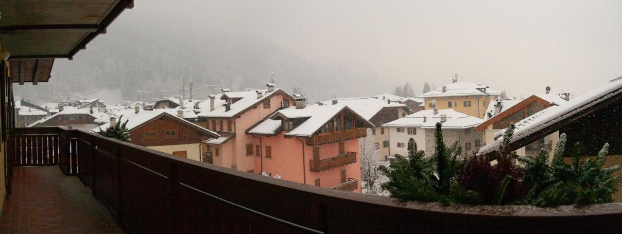 Residenza Marconi Lejlighedshotel Pinzolo Eksteriør billede